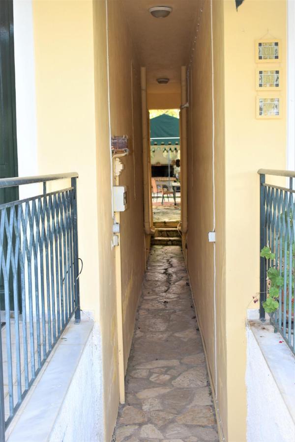 Casa Trizoni Nikiana Apartment Exterior photo